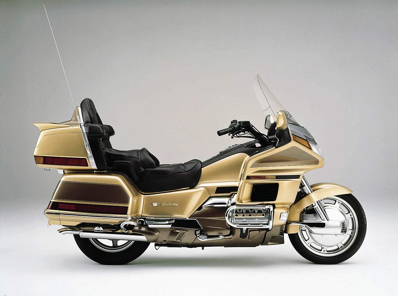 Мотоцикл honda gold wing